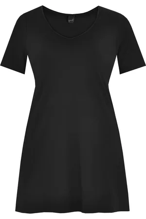 Yoek T-shirt lang | Zwart | Maat 38/40