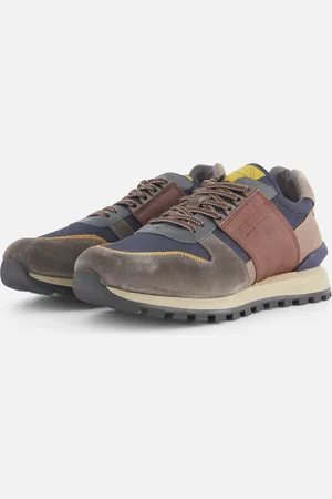 Ambitious Silky Navy Sneakers Leer