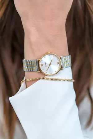 ZinZi Lady Crystal horloge zilvergekleurde wijzerplaat, geelgoudkleurige kast en bicolor stalen mesh band, witte crystals bij uuraanduiding, 28mm extra dun ZIW633MB